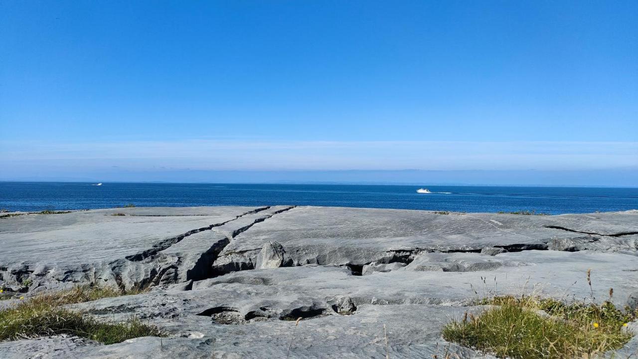 Lios Einne House Accommodation Inisheer Exterior foto